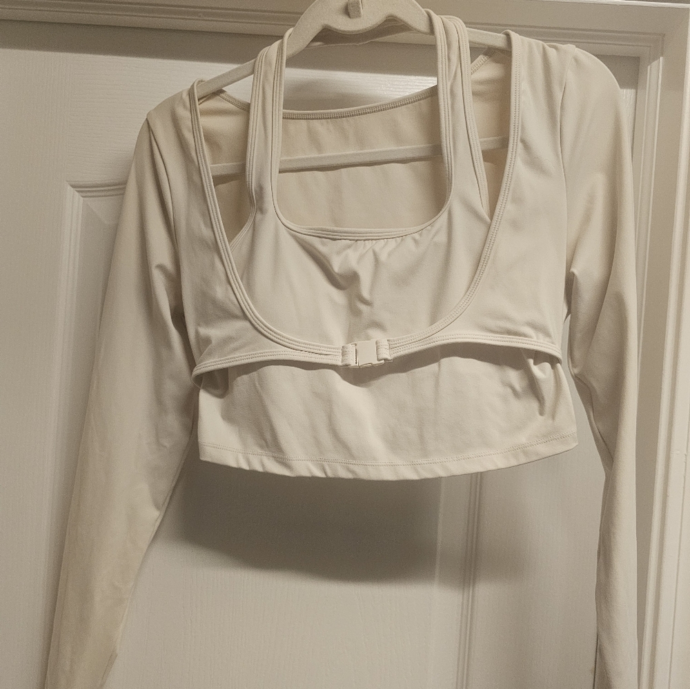 HALARA Off-White Long Sleeve Crop Top